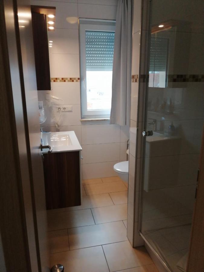 Hotel-Restaurant Zum Baeumle Süßen Buitenkant foto