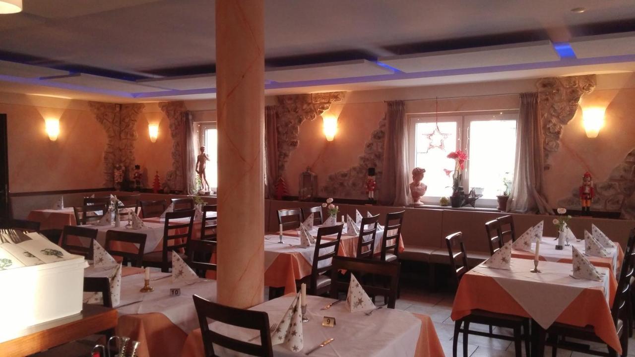 Hotel-Restaurant Zum Baeumle Süßen Buitenkant foto