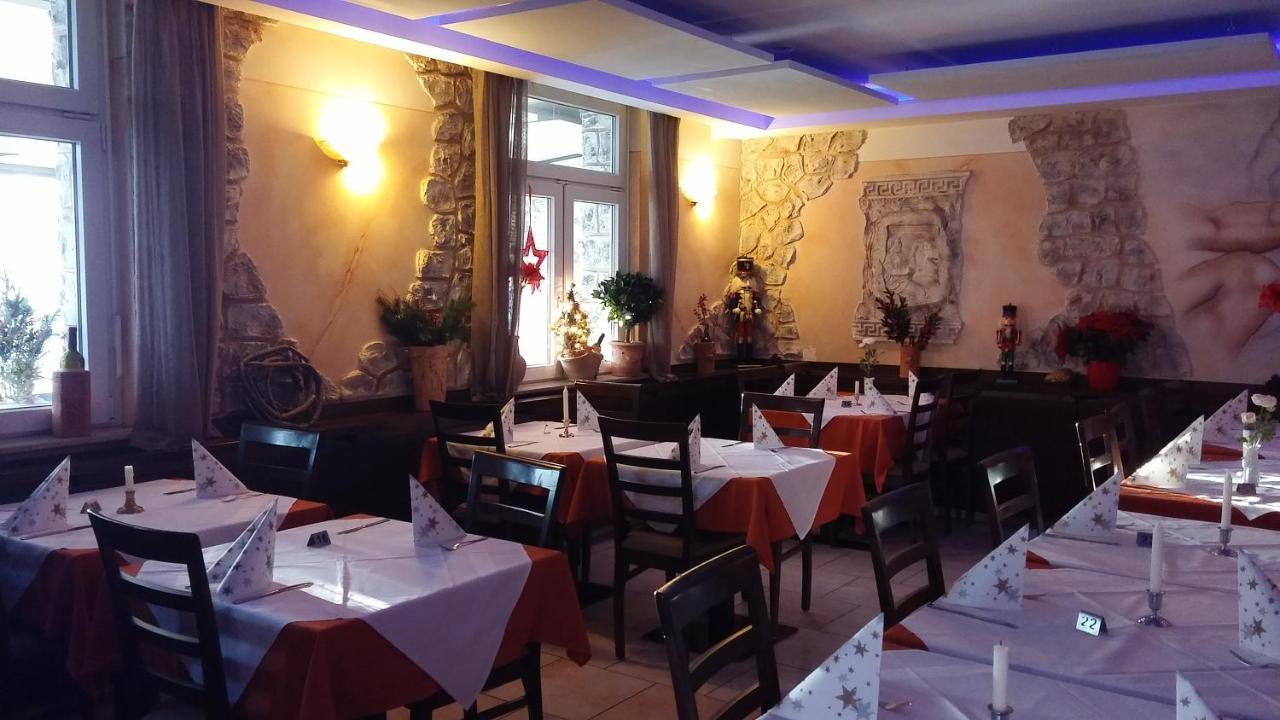 Hotel-Restaurant Zum Baeumle Süßen Buitenkant foto